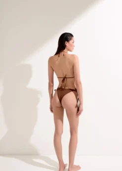 Brasiliana Costume Floral Crochet