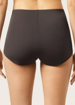 Hot Pants