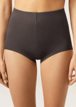 Hot Pants