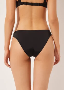 Slip Costume Indonesia