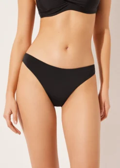 Slip Costume Indonesia